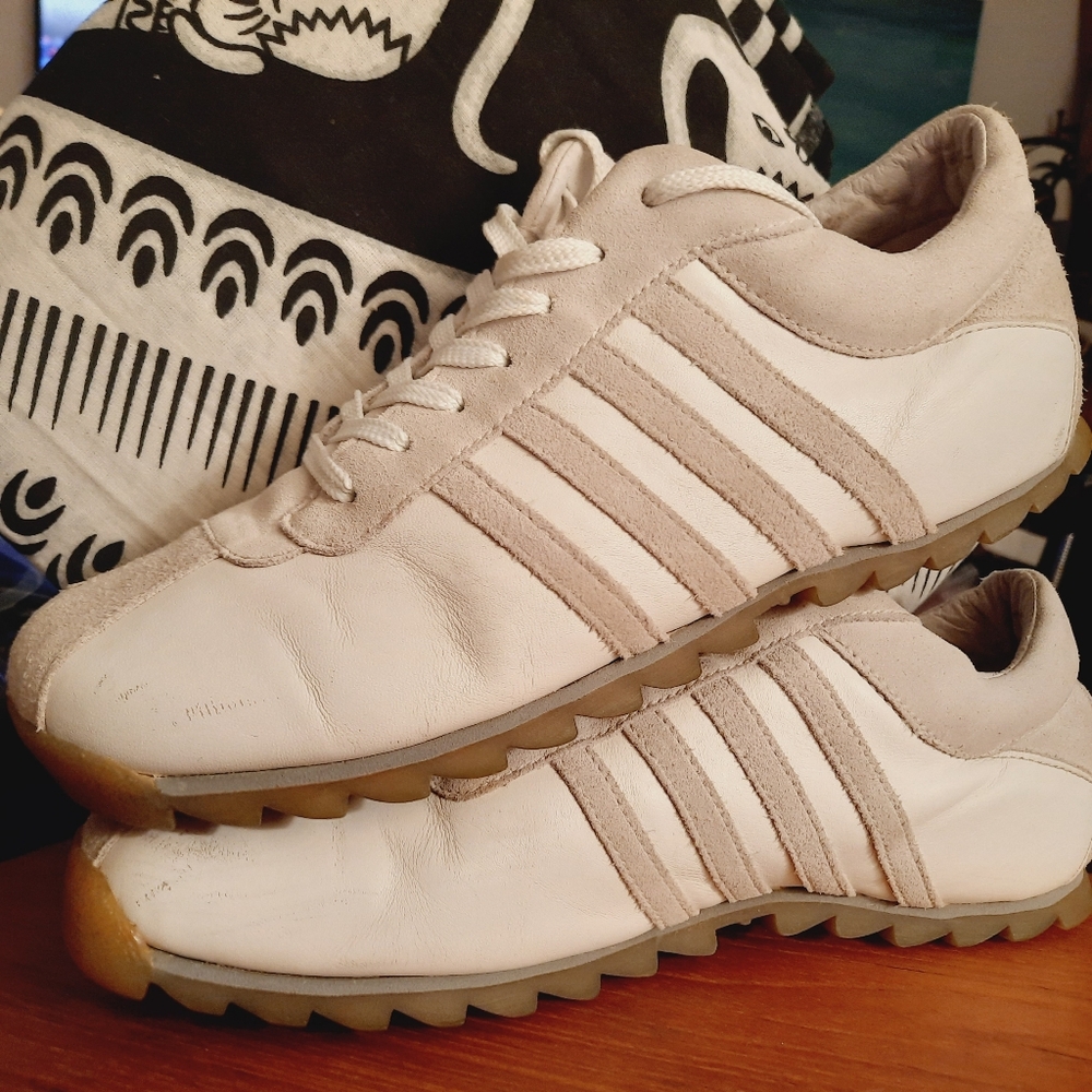 Steve Madden Rascals wide toe box Men's 9.5 leather Sneakers barefoot fit